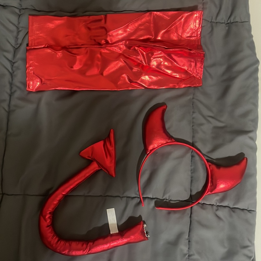 Sexy Devil Set - image 6